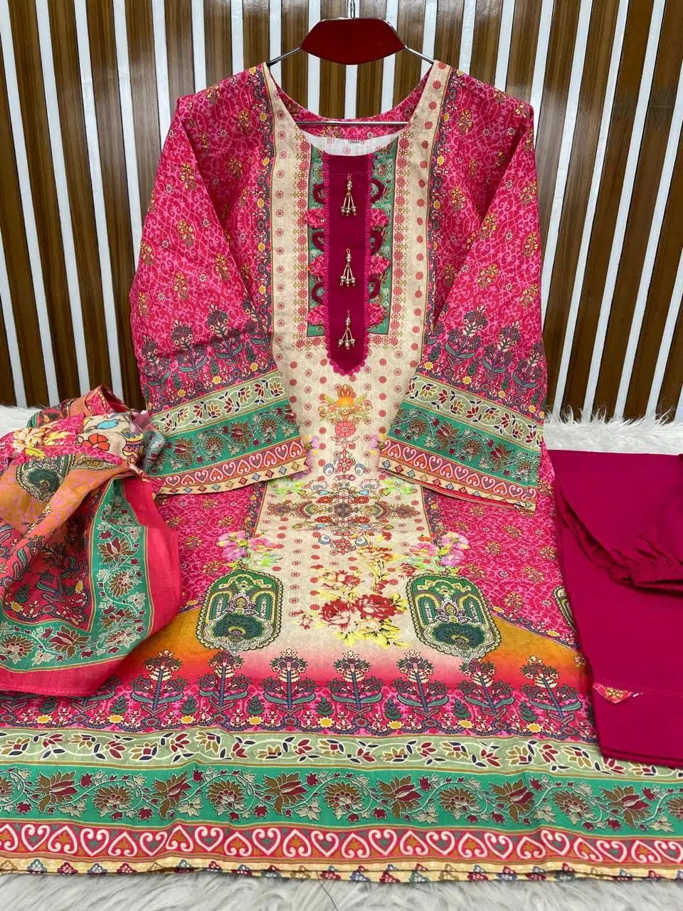 Mehfil Motif