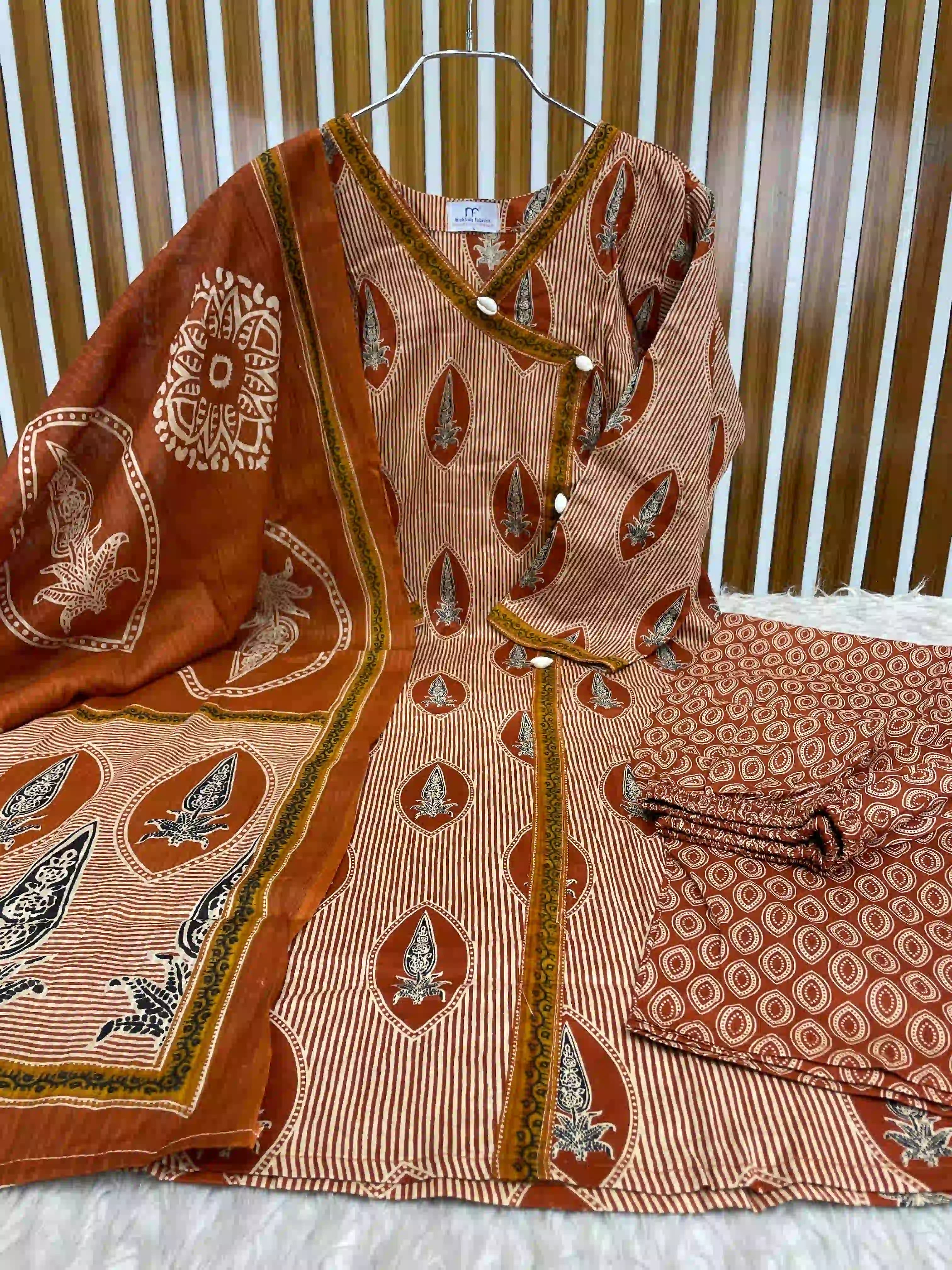 Korika Shell V-Neck